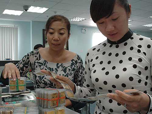 Tìm chỗ gửi vàng