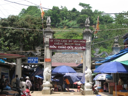 UBND huyện Bảo Yên, tỉnh Lào Cai quyết định thu hồi 30.460,6m2 đất tại khu vực cổng đền Bảo Hà, thuộc bản Bảo Vinh, xã Bảo Hà để thực hiện dự án