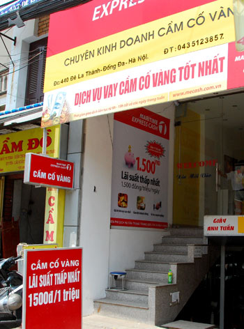 Cho vay cầm cố vàng với lãi suất 4,5% một tháng 