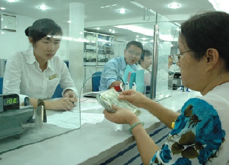 Ổn định cán cân ngoại tệ