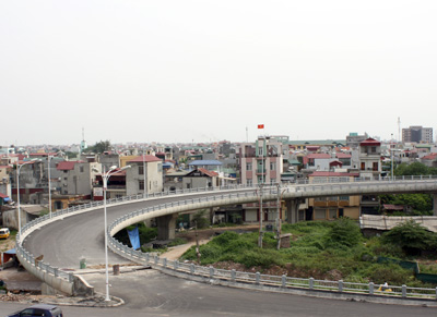 Năm 2012, xây dựng cầu Vĩnh Tuy giai đoạn 2