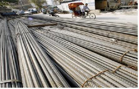 Thép tồn kho 900 ngàn tấn