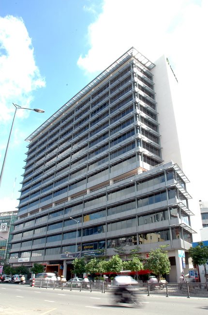 Rao bán nhiều cao ốc văn phòng