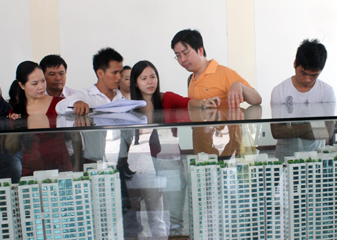 Địa ốc ồ ạt bung hàng cuối năm