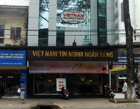 Hợp nhất 3 ngân hàng tại TP HCM