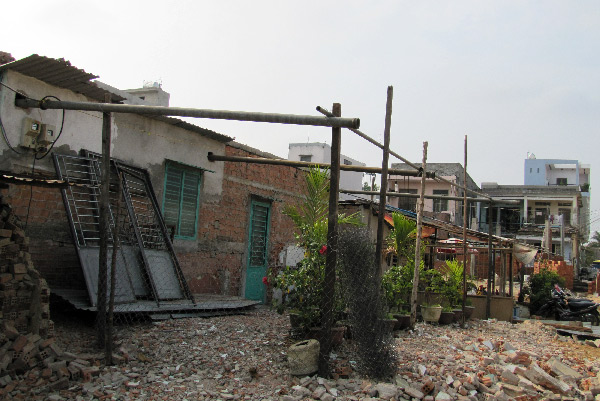 Thấp thỏm chờ mua đất rẻo