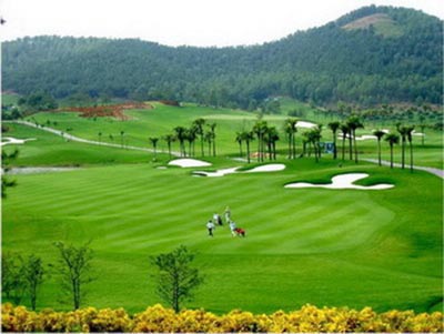 Kinh doanh sân golf “đói” theo thị trường bất động sản đi xuống