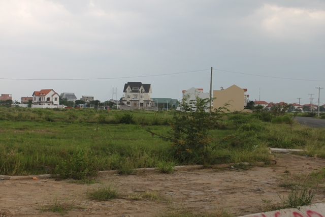 Thị trường bất động sản lo đối phó “cá mập“ ngoại