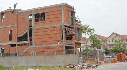 Tiền sử dụng đất: Chính thức trình TP nộp gấp hai lần