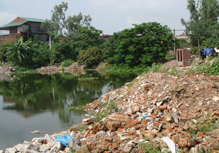 Lại điệp khúc… đổ đất lấp đầm