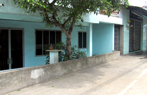 Những ngôi nhà trở thành 'hang' giữa Sài Gòn