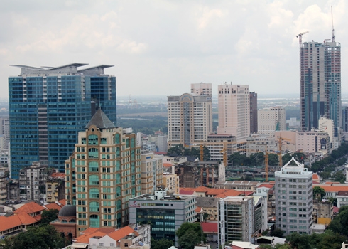 Mặt bằng bán lẻ Hà Nội và TP HCM chịu áp lực giảm giá
