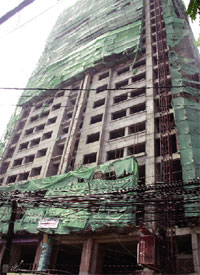 Xây nhà 21 tầng không phép! 