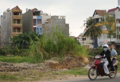 BĐS xuống giá “điên cuồng”: Giảm lãi chứ chưa lỗ?