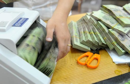 Khô “ruộng” vốn: Đổi tập quán trước, bơm nước sau?