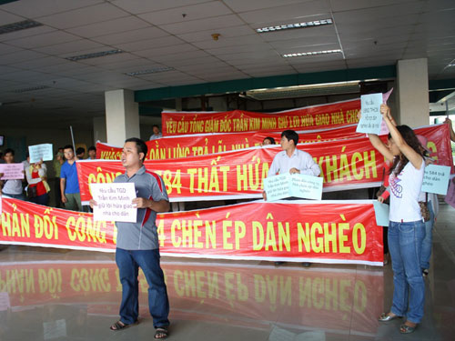Giải cứu thị trường nhà đất