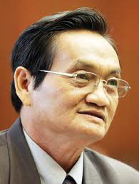 Đất ngoại thành giảm nửa giá vẫn... không có người mua