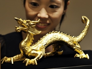 Giảm 6,60%, vàng lao dốc mạnh nhất 3 tháng qua