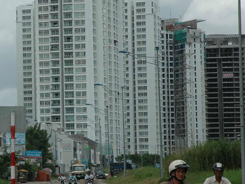 Cuối năm, “xả” nhà thế chấp