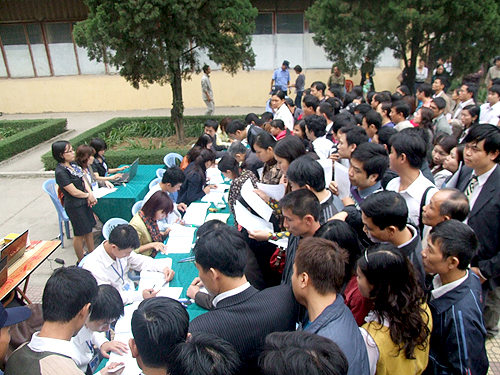 Gần 900 nhà thu nhập thấp của Vinaconex Xuân Mai đã có chủ