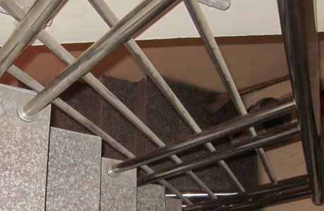 Chuyện dở khóc dở cười ở chung cư mini