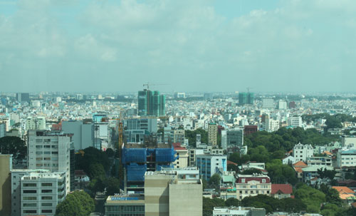 Thị trường nhà đất: Khó khăn còn kéo dài