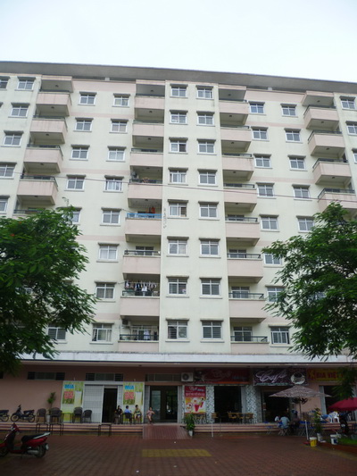 Chuyện như đùa giữa Thủ đô: Thang máy và cái nạng 