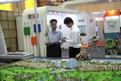 Vẫn cảnh chợ chiều