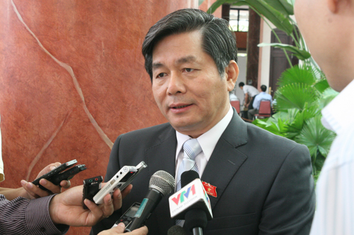 “Chúng ta ưu đãi quá mức” để thu hút đầu tư 