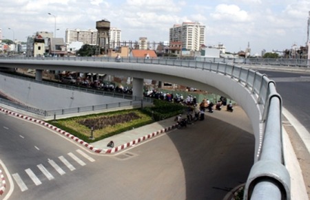 Tỷ trọng đầu tư công năm 2012 giảm khá mạnh