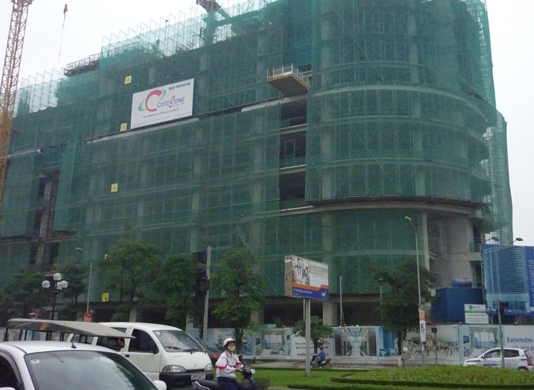 Giảm trên 20%, giá căn hộ ở Việt Nam vẫn “ảo“?