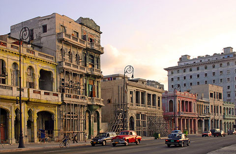 Người Cuba hoan hỉ với giấc mơ nhà đất