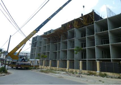 Doanh nghiệp xin “dừng cuộc chơi” với nhà giá rẻ 