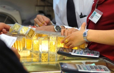 Giá vàng, USD tự do tăng vọt trước kỳ nghỉ Tết