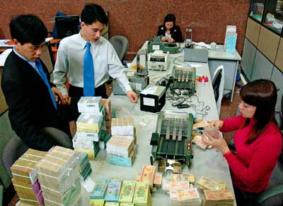 Dư nợ cho vay lĩnh vực phi sản xuất giảm
