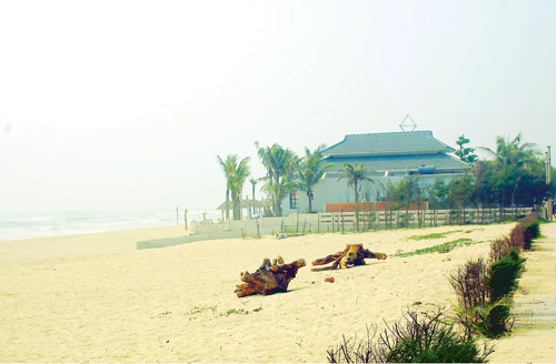 Miền Trung: Xây resort tàn phá rừng phòng hộ