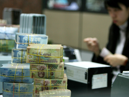 Nới tín dụng bất động sản