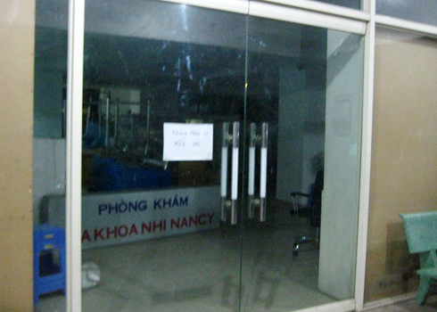 Dân phản đối mở phòng khám nhi trong chung cư Khang Phú