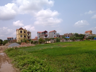 Hà Nội: Bao giờ trả đất dịch vụ cho dân?