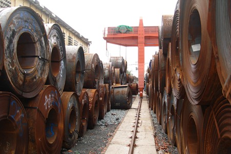 Thị trường thép 2012: Khó khăn chồng chất