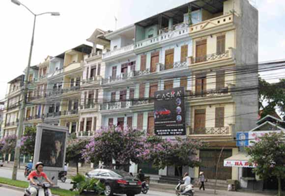 Đất dưới 30m2 ở phố lớn không cấp phép xây dựng