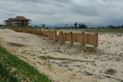 Hội An lấp biển làm du lịch? 