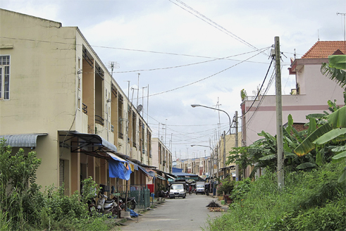 Dự án khu dân cư - thương mại Uyên Hưng (Bình Dương): “Khiếp vía” với nhà tái định cư