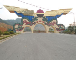 “Chiêu độc” mua trả góp… đất hậu sự! 