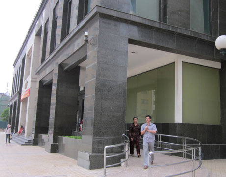 Méo mặt vì đất ế