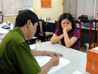 Lừa bán đất dự án, chiếm đoạt tiền tỷ