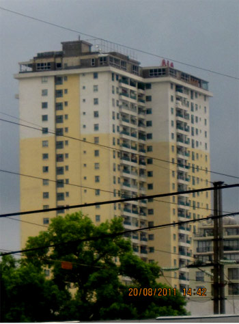 Cơi nới chung cư, Công ty KS Kinh Đô gây nguy hiểm cho dân?