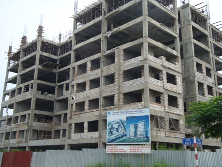 Hà Nội: Hộ khẩu tạm trú sẽ được mua nhà thu nhập thấp