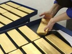 Nhà đầu tư quay lại thị trường, giá vàng lên sát 1.625 USD/ounce