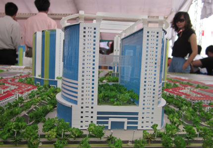 Doanh nghiệp BĐS tung chiêu khuyến mại gây sốc